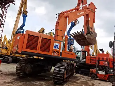 Used Hitachi ZX670 Excavator photo 2