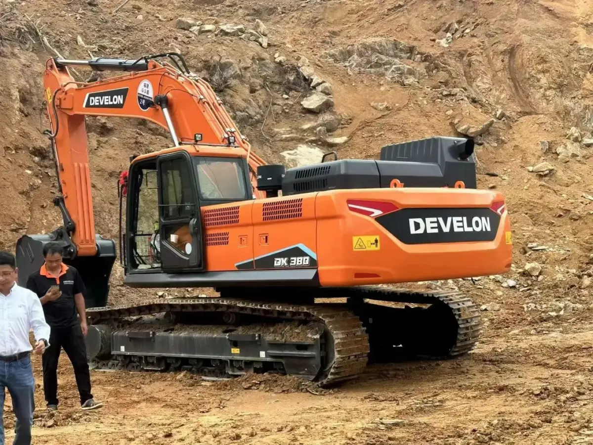 Used Doosan DX380 Excavator photo 1
