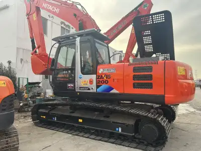 Used Hitachi 200 Excavator photo 6