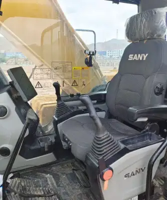 Used SANY 305 Excavator photo 2