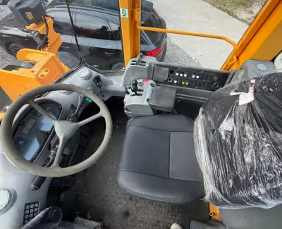 Used Volvo L150E Wheel Loader photo 5