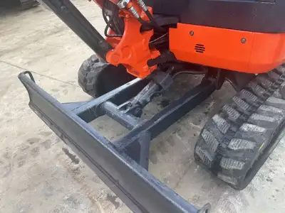 Used Kubota 35 Mini Excavator photo 6
