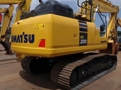 Used Komatsu PC200-11 Excavator photo 5