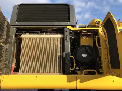 Used Komatsu PC490LC-11 Excavator photo 8
