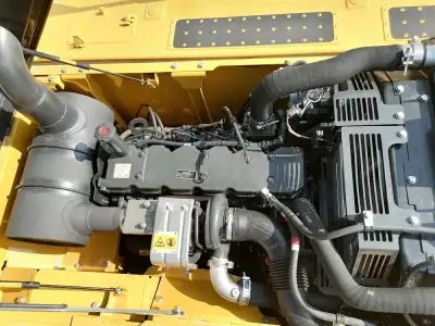 Used Komatsu PC210-10 Excavator photo 6