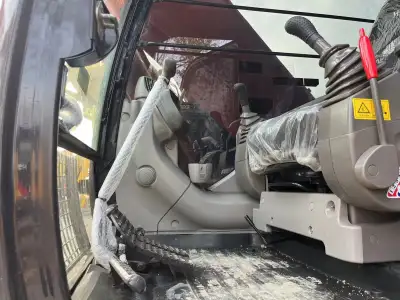 Used Hitachi 240 Excavator photo 3