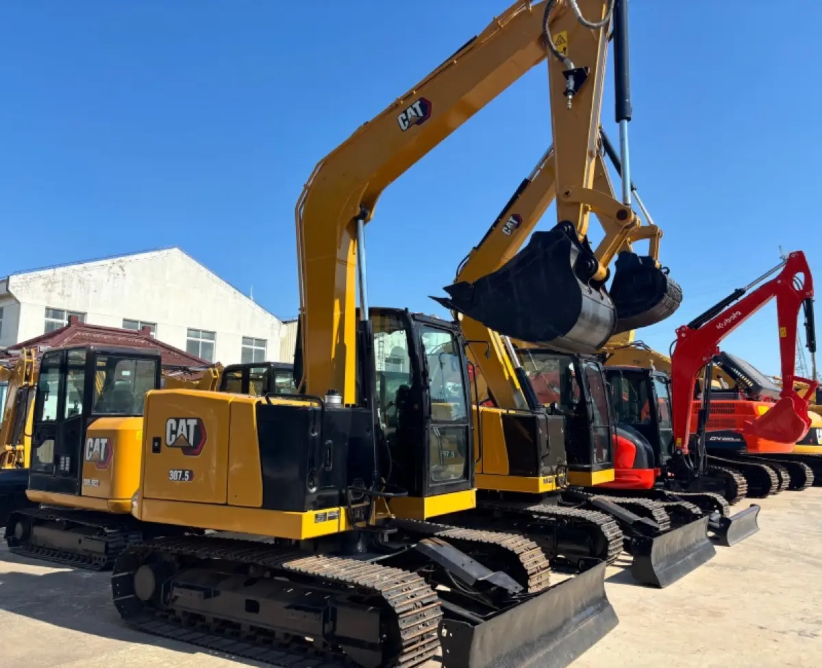 Used Caterpillar 307 Excavator photo 1