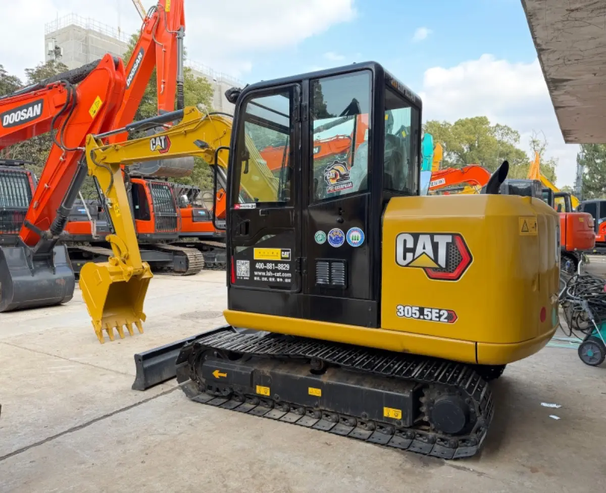 Used Caterpillar 305 Excavator photo 1