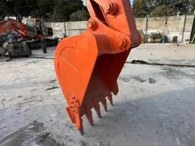 Used Hitachi ZX200 Excavator photo 7