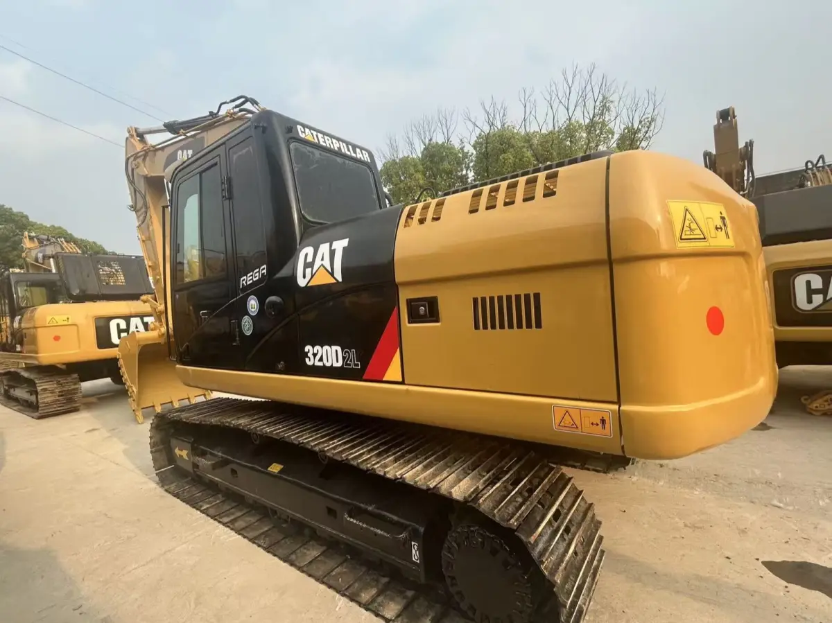 Used Caterpillar 320D2L Excavator photo 1