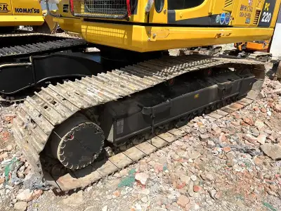 Used Komatsu PC220-8 Excavator photo 8
