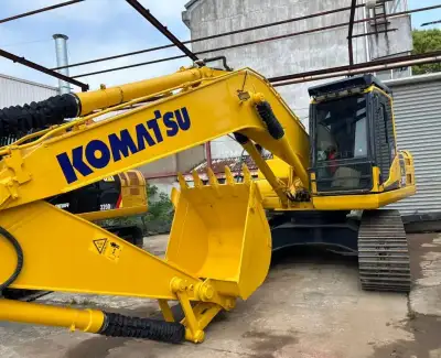 Used Komatsu PC200 Excavator photo 6