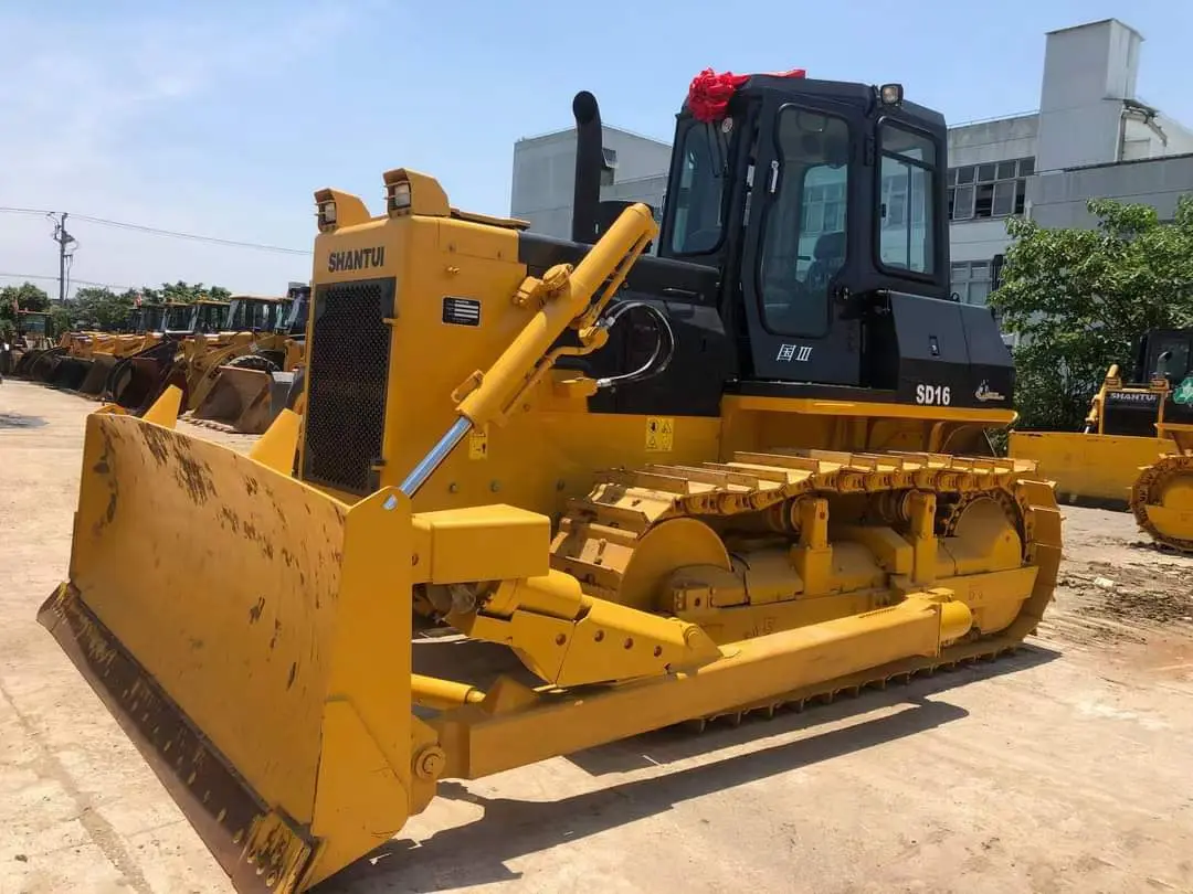 Used Shantui SD16 Bulldozer photo 1