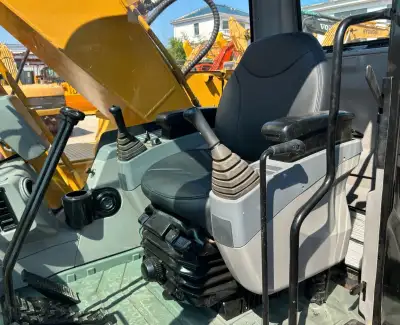Used Caterpillar 320CL Excavator photo 10