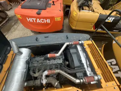Used Hyundai 300LC-9S Excavator photo 8