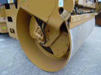 Used Caterpillar CB534D Road Roller photo 5