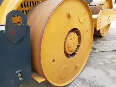 Used Shantui SR2125S Road Roller photo 7