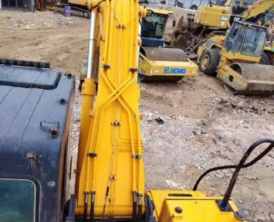 Used Hyundai R215-7 Excavator photo 8