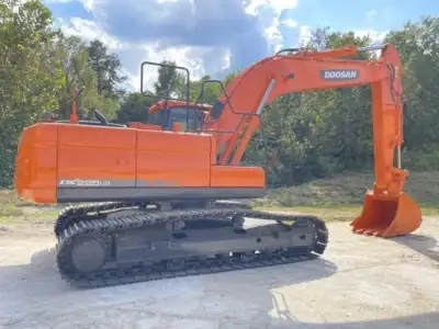 Used Doosan DX225LC Excavator photo 2