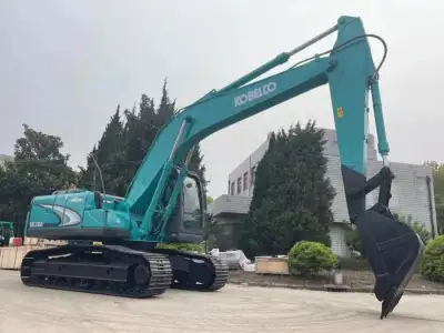 Used Kobelco SK200 Excavator photo 4