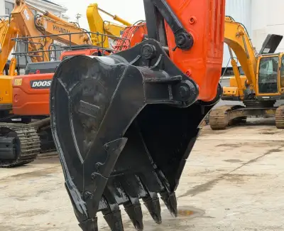 Used Doosan 380 Excavator photo 5