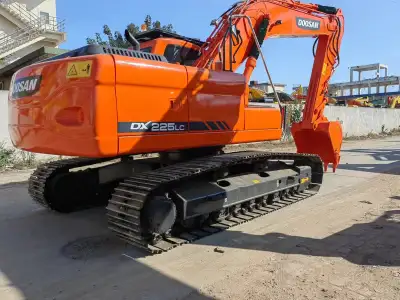 Used Doosan DX225 Excavator photo 5