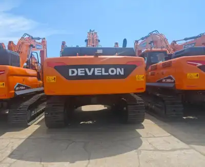 Used Doosan DX400LC Excavator photo 8
