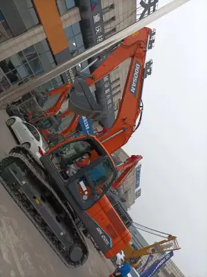Used Doosan DX225 Excavator photo 2