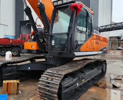 Used Doosan DX380 Excavator photo 7
