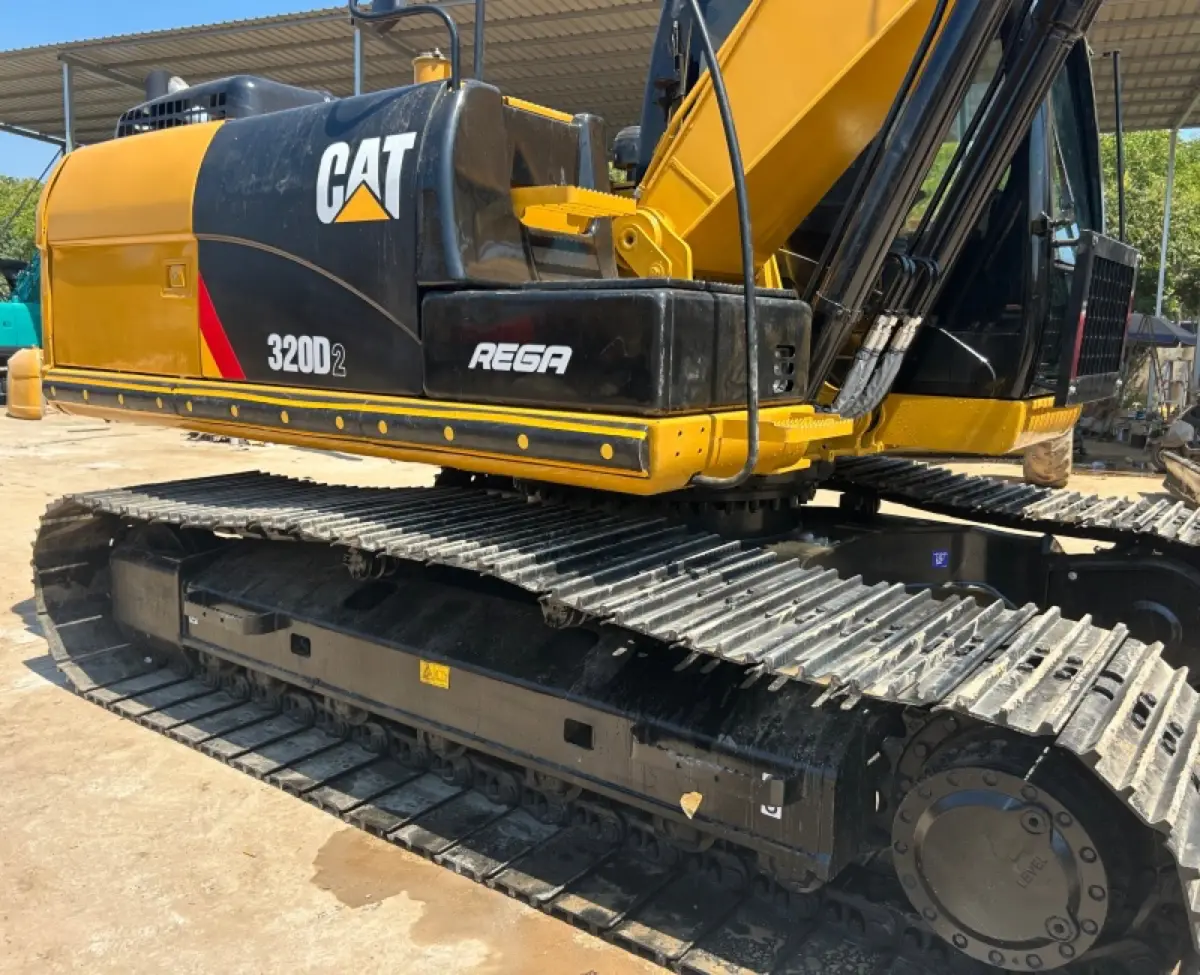 Used Caterpillar 320D Excavator photo 1