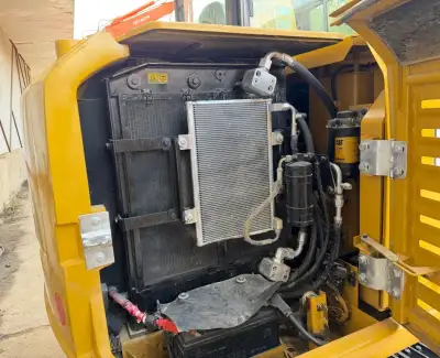 Used Caterpillar 305 Excavator photo 11