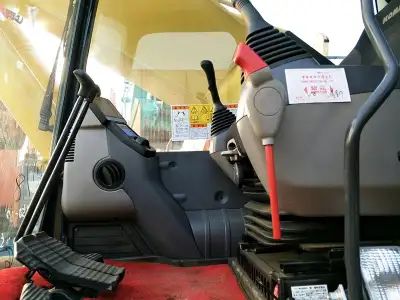 Used Komatsu PC450LC-10 Excavator photo 3