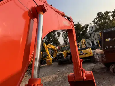 Used Hitachi 240 Excavator photo 7
