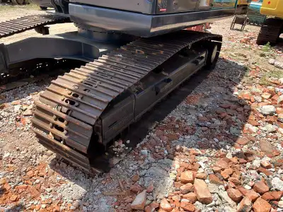 Used Kobelco SK200D Excavator photo 5