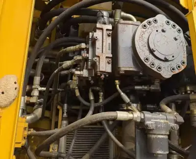 Used Komatsu PC600LC Excavator photo 8