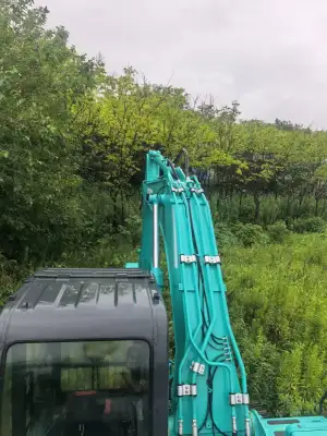 Used Kobelco SK210 Excavator photo 4