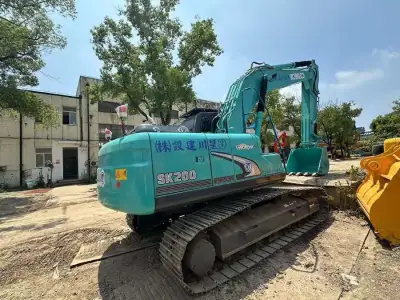 Used Kobelco SK200 Excavator photo 2