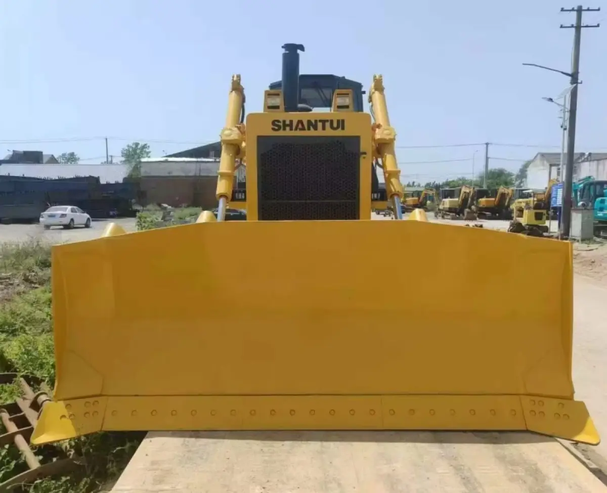 Used Shantui SD32 Bulldozer photo 1