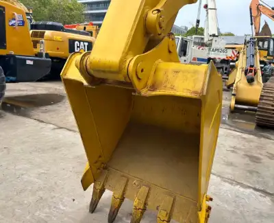 Used Komatsu PC130 Excavator photo 12