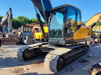 Used Hyundai 220 Excavator photo 3