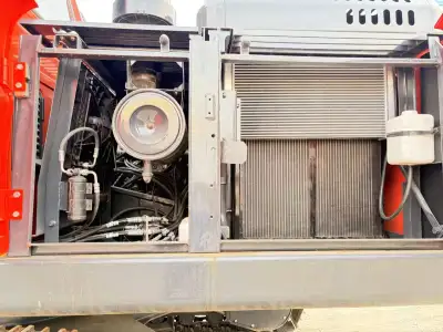 Used Doosan 225 Excavator photo 2