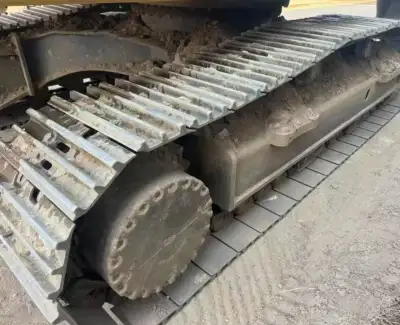 Used Komatsu PC270 Excavator photo 9