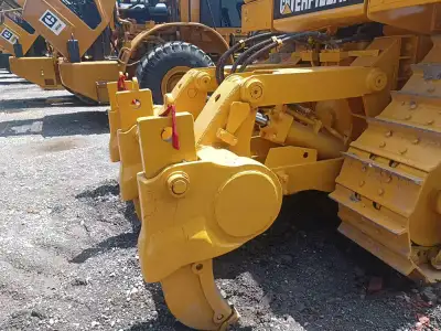 Used Caterpillar D8R Bulldozer photo 5