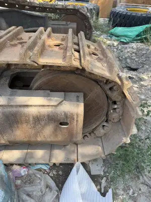 Used Komatsu 460 Excavator photo 9