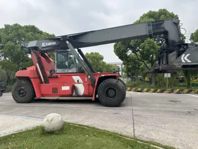 Used Kalmar 45Ton Reach Stacker photo 2