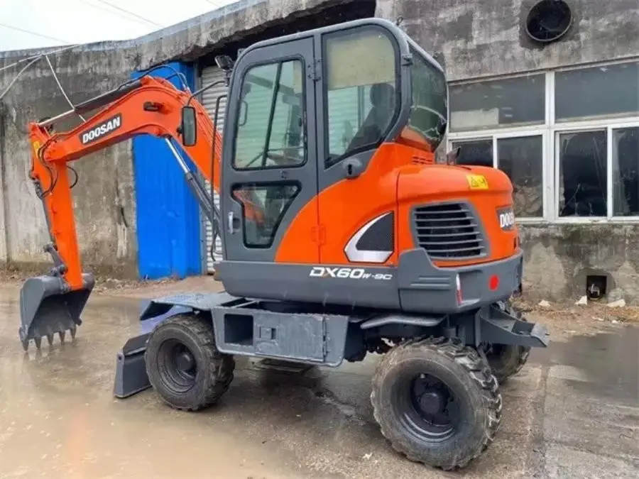 Used Doosan DX60W-9C Wheeled Excavator photo 1