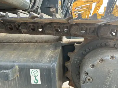 Used Hyundai 220LC-9S Excavator photo 11
