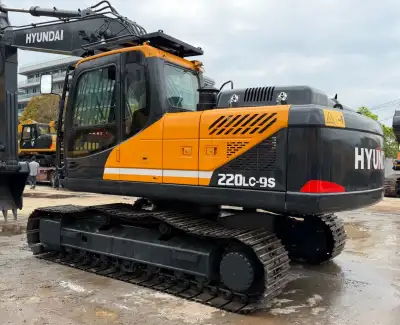 Used Hyundai 220 Excavator photo 11
