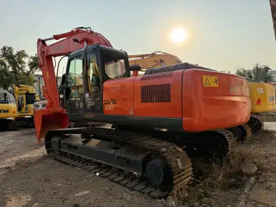 Used Hitachi 240 Excavator photo 2