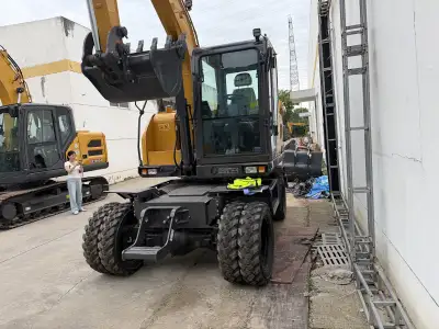 Used XCMG XE85WG Excavator photo 3